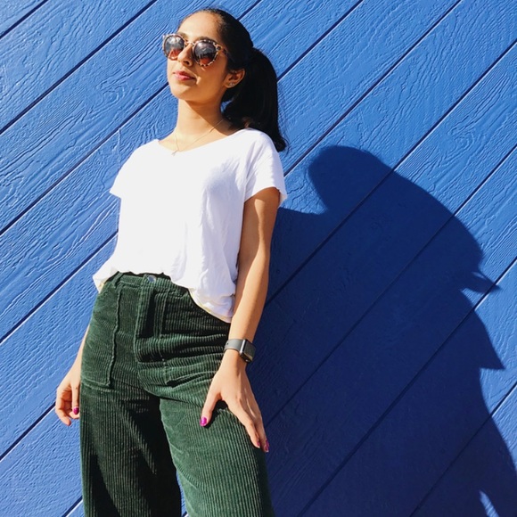 Meet your Posher, Noor - Picture 1 of 4